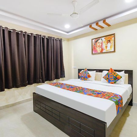 Fabhotel N Residency, Hitech City - 350M From Yashoda Hospital, Hitech City ไฮเดอราบัด ภายนอก รูปภาพ