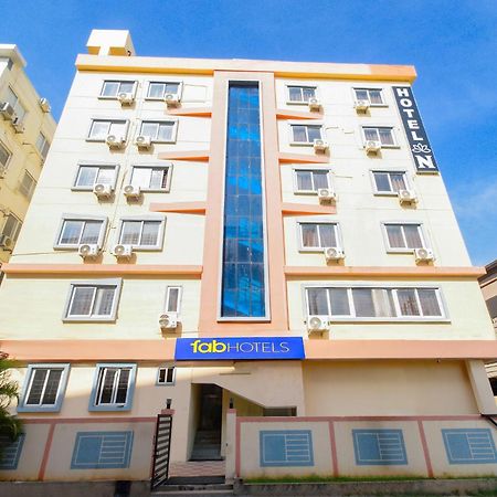 Fabhotel N Residency, Hitech City - 350M From Yashoda Hospital, Hitech City ไฮเดอราบัด ภายนอก รูปภาพ
