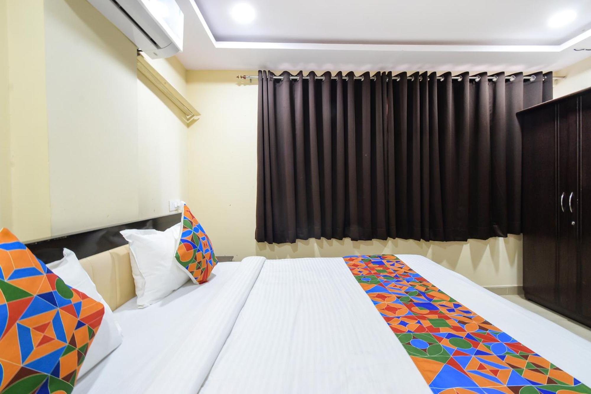 Fabhotel N Residency, Hitech City - 350M From Yashoda Hospital, Hitech City ไฮเดอราบัด ภายนอก รูปภาพ